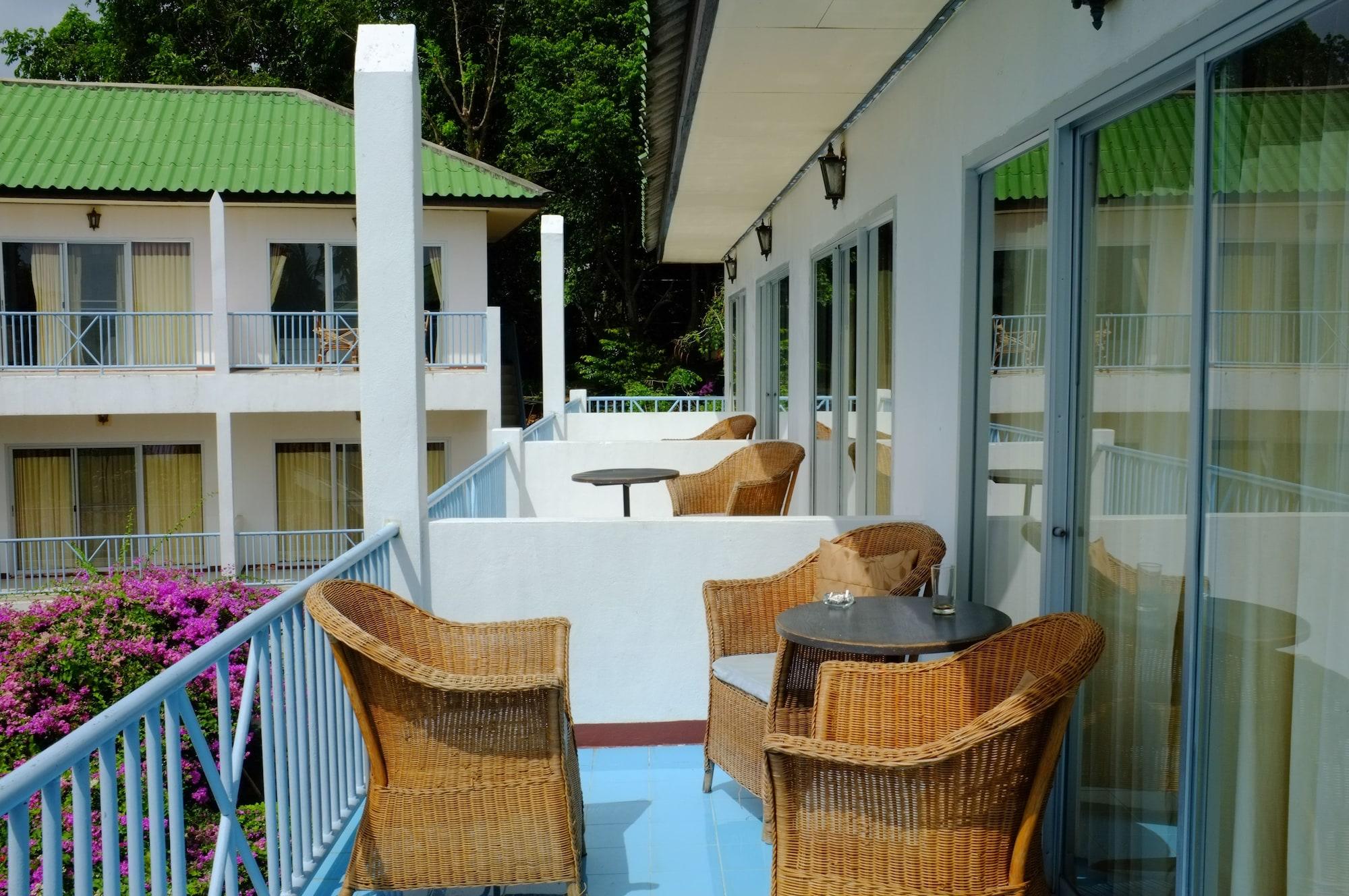 Thaniza Beachfront Resort ハード・リン エクステリア 写真