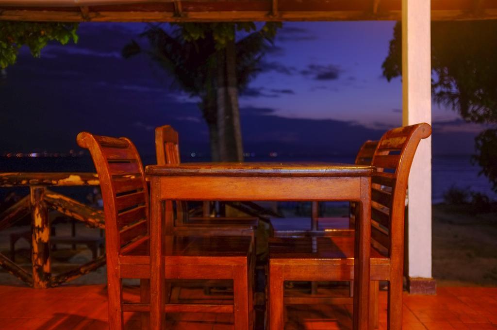 Thaniza Beachfront Resort ハード・リン エクステリア 写真
